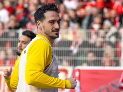 F&uuml;r die kommenden L&auml;nderspiele in Frankreich und gegen die Niederlande soll Hummels nicht nominiert worden sein.