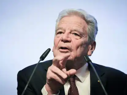 &laquo;Denn wir, die B&uuml;rger, sind es doch, die die Freiheit entweder verspielen oder verteidigen und bewahren&raquo;, sagt Joachim Gauck.