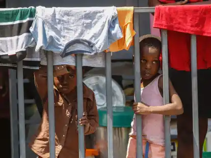 Kinder in einer Unterkunft f&uuml;r Familien, die durch Bandengewalt vertrieben wurden.