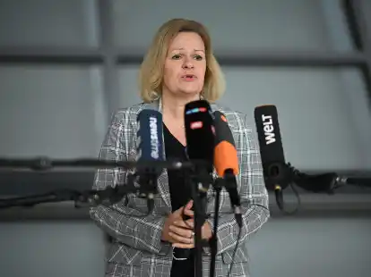 &laquo;Die Sicherheitsbeh&ouml;rden d&uuml;rfen nicht schlechter aufgestellt werden als ihr kriminelles Gegen&uuml;ber&raquo;, sagt Nancy Faeser (SPD).