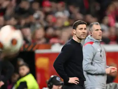 Leverkusens Trainer Xabi Alonso will mit seiner Mannschaft ins Halbfinale der Europa League kommen..