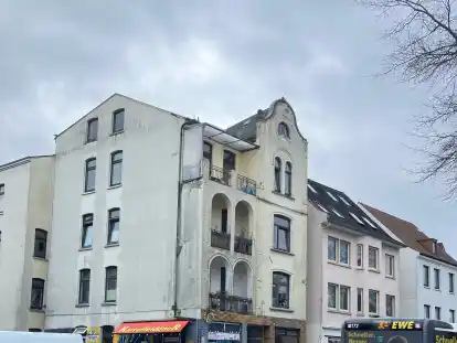 Hoher Preis, niedrige Wohnqualität: In der Nadorster Straße 72 bezahlt das Jobcenter u.a. 750 Euro für ein 16 Quadratmeter großes WG-Zimmer.