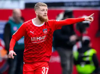 F&uuml;r den Heidenheimer Jan-Niklas Beste geht ein Traum in Erf&uuml;llung.