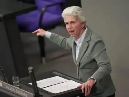 Marie-Agnes Strack-Zimmermann ist die Vorsitzende des Verteidigungsausschusses.