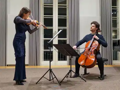 Begeisterten im Alten Landtag: Hellen Wei&szlig; und Gabriel Schwabe beim Meisterkonzert.