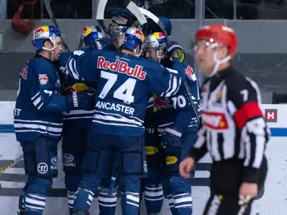 Red Bull M&uuml;nchen liegt in der Serie gegen Wolfsburg 2:0 in F&uuml;hrung.