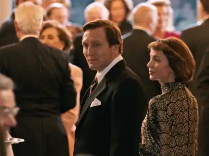 Oliver Masucci als Alfred Herrhausen in der Politthriller-Serie &laquo;Herrhausen - Der Herr des Geldes&raquo;.