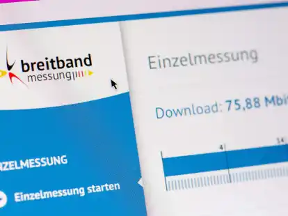 Nur 4 Prozent der Kunden erreichten zuletzt beim mobilen Internet die vertraglich vereinbarte Daten&uuml;bertragungsrate, im Festnetz waren es 43,5 Prozent.