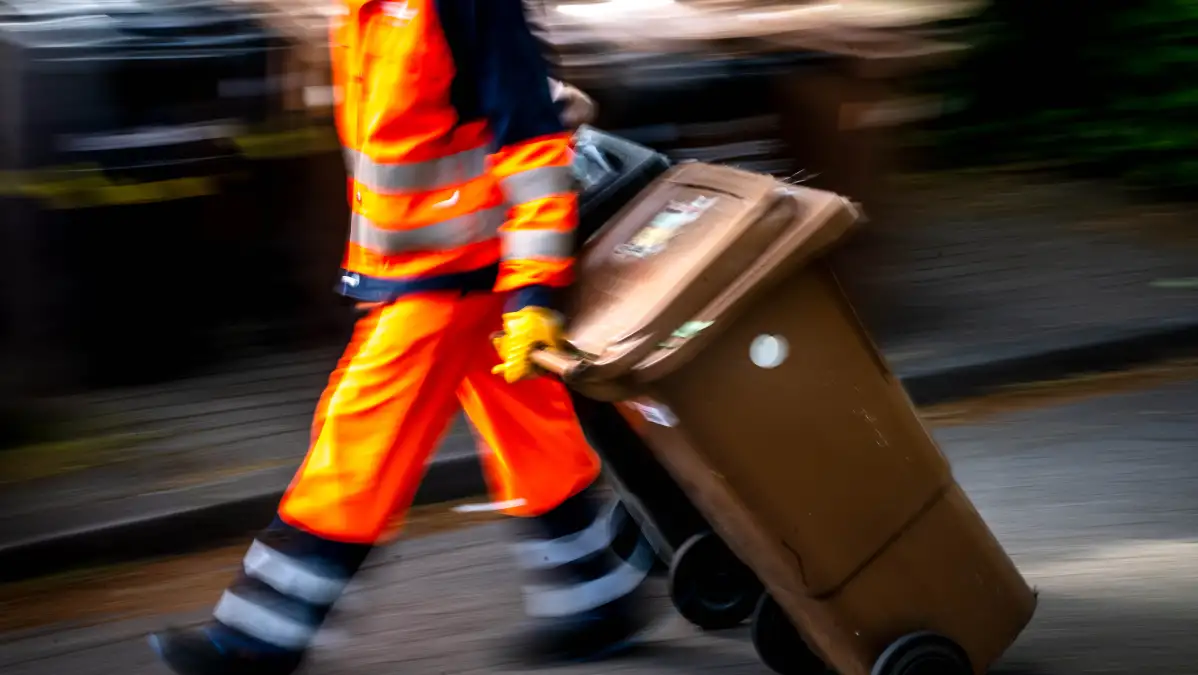 Müllabfuhr in Friesland: Firma Augustin leert ab 2025 die Tonnen
