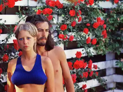 Wegen ihr sind die Beatles nach Indien gereist, sp&auml;ter war sie mit Eric Clapton verheiratet: Pattie Boyd hat sich bei einer Auktion in London von mehreren Erinnerungsst&uuml;cken und Zeitzeugnissen getrennt.