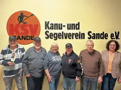 Geehrt wurden beim KSV Sande (          von links)  Helmut Otten, Peter Niezold, Heidrun Schoon, Anne Niezold, Uwe Schneider und Christa Jan&szlig;en