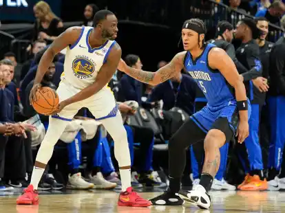 Es war Greens (l) erster Platzverweis, seit ihm im Dezember eine 16-Spiele-Sperre auferlegt worden war.