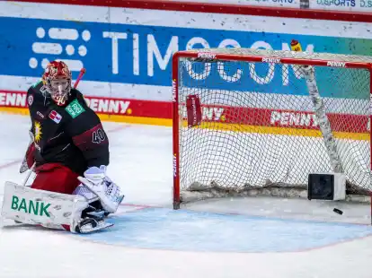 Die in finanziellen N&ouml;ten steckende DEG muss ihren Keeper trotz langfristigen Vertrags wohl abgeben.