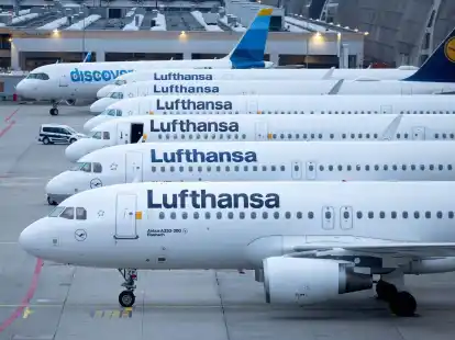 Die Tarifverhandlungen f&uuml;r das Kabinenpersonal der Lufthansa wurden fortgesetzt.