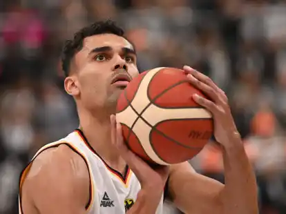 Basketball-Nationalspieler Oscar da Silva hat keinen Kontakt zum FC Bayern.