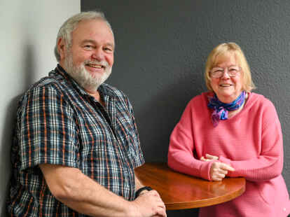 Michael Horeis und Hannelore Ohleff vom Seniorenbeirat Bockhorn stellten das Jahresprogramm für 2024 vor.