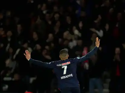 Im Duell mit dem FC Barcelona hofft PSG wieder auf Mbapp&eacute;s Tore.