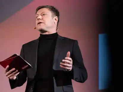 &laquo;Mit dem EU-Migrationspaket verschlechtert sich die menschenrechtliche Lage Gefl&uuml;chteter weiter&raquo;: Martin Schirdewan.