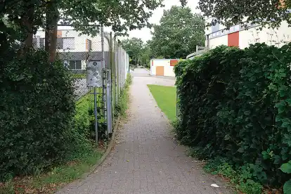 Der Weg &uuml;ber das Gel&auml;nde des Gymnasiums Wildeshausen wird w&auml;hrend der Schulhof-Umgestaltung  in diesem Sommer bis zum Jahresende gesperrt.