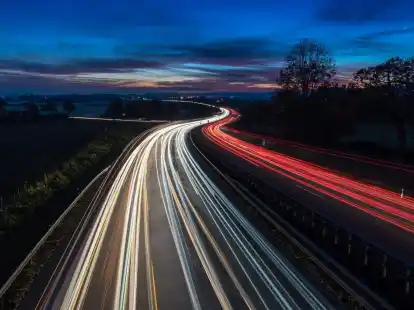 Eine Klage soll den Ausbau der A8 Richtung &Ouml;sterreich verhindern.