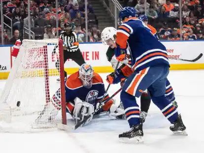 Die Edmonton Oilers unterlagen den Arizona Coyotes mit 2:3 nach Verl&auml;ngerung.