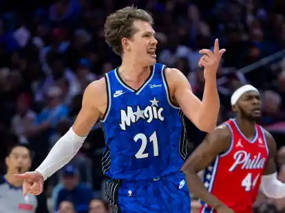 Moritz Wagner von den Orlando Magic muss um die Playoff-Teilnahme in der NBA zittern.