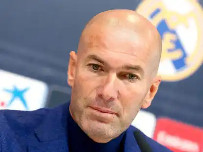 Der FC Bayern soll Kontakt zu Zin&eacute;dine Zidane aufgenommen haben.