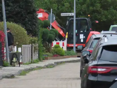 In der Braunsberger Stra&szlig;e wird gebuddelt &ndash; aber noch nicht direkt f&uuml;r die dort und in der Jahnstra&szlig;e geplanten Fahrradstra&szlig;en.