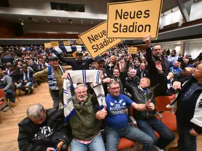 Auf großes Zuschauerinteresse stieß die Entscheidung zum Stadionbau im Oldenburger Rat am Montagabend.