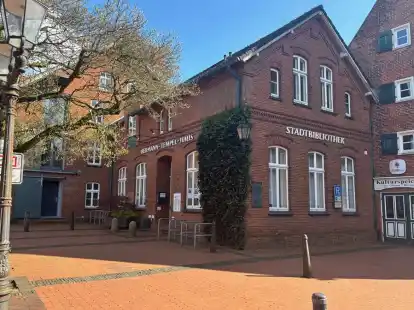Die Stadtbibliothek am Wilhelminengang in Leer ist derzeit ohne Leitung.
