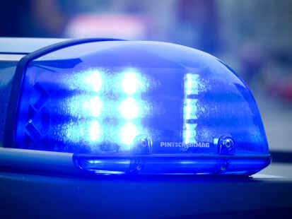 Die Polizei sucht Zeugen: Zwei bislang unbekannte Täter haben einen Kiosk in Oldenburg überfallen.