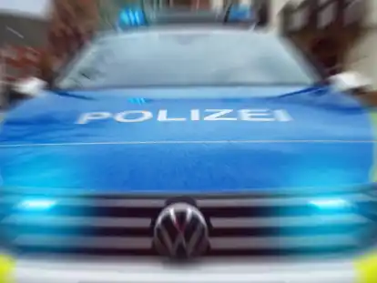 Ein aufmerksamer Anwohner im Bremerhavener Stadtteil Wulsdorf alarmierte die Polizei, nachdem er verdächtiges Verhalten beobachtet hatte.