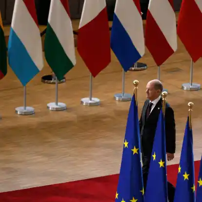 Bundeskanzler Olaf Scholz beim EU-Gipfel in Brüssel.