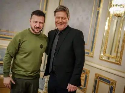 Bei seinem Besuch in Kiew wurde Vizekanzler Robert Habeck (r) auch von dem ukrainischen Präsidenten Wolodymyr Selenskyj empfangen.