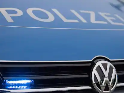 Die Polizei hat bei einer Hausdurchsuchung in Schöntal mehrere Waffen und eine große Anzahl Munitio gefunden.