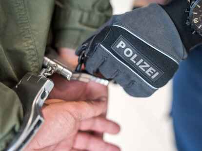 In Bunde ist ein 30-Jähriger festgenommen worden.