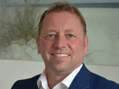 B&uuml;rgermeister Helfried Goetz nahm auf der Friedeburger Jahresveranstaltung &bdquo;Fr&uuml;hlingserwachen&ldquo; aktuelle und k&uuml;nftige Vorhaben der Gemeinde in den Blick.