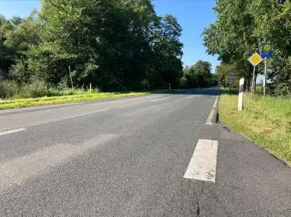 F&uuml;r 2024 hatte sich der Landkreis Leer so einige Sanierungsma&szlig;nahmen an seinen Kreisstra&szlig;en vorgenommen. Einige Projekte konnten bereits beendet werden, zwei lassen noch auf sich warten.