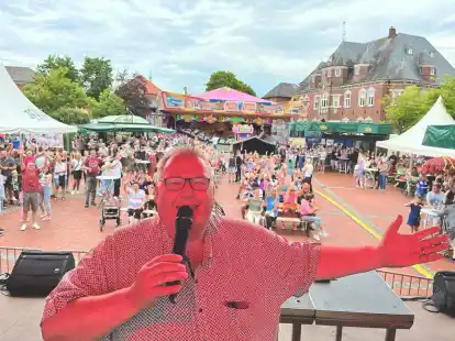 Der Bad Zwischenahner „Bingo-Bär“ Michael Thürnau wird auch 2024 beim Bürgermarkt dabei sein.