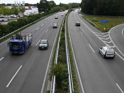 Ermöglicht schnelles Vorankommen, sorgt allerdings auch für Lärm: die Autobahn im Bereich der Stadt Oldenburg.