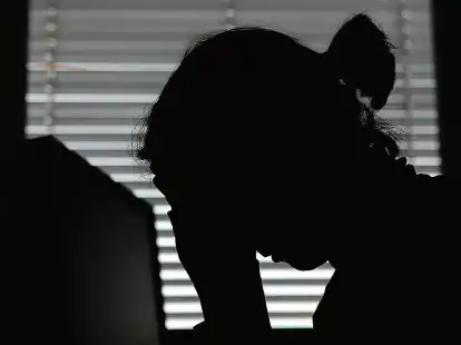 Psychische Erkrankungen wie Depressionen zeigen sich bei jedem Menschen unterschiedlich, manche Symptome sind jedoch &auml;hnlich. Selbsthilfegruppen k&ouml;nnen Betroffenen helfen.