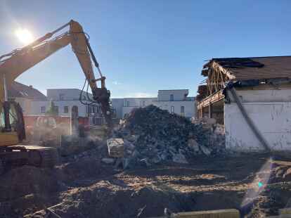 Der Aldi-Markt an der  Bremer Stra&szlig;e wird zurzeit abgerissen.