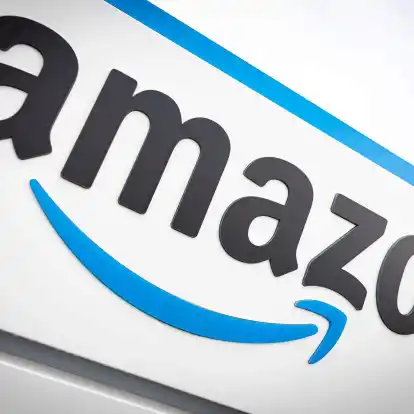 Italiens Kartellbehörde verhängt gegen den Amazon eine Geldstrafe von zehn Millionen Euro.