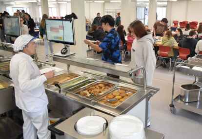 Die Großküche mit Speisesaal des Internatsgymnasiums in Esens ist in einen Container umgezogen. Das Wirtschaftsgebäude wird für fünf Millionen Euro in vielerlei Hinsicht optimiert.