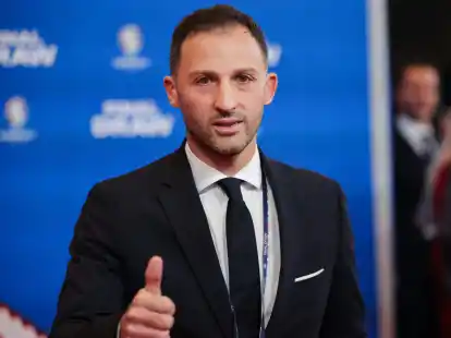 Domenico Tedesco ist als Trainer beim AC Mailand im Gespr&auml;ch.