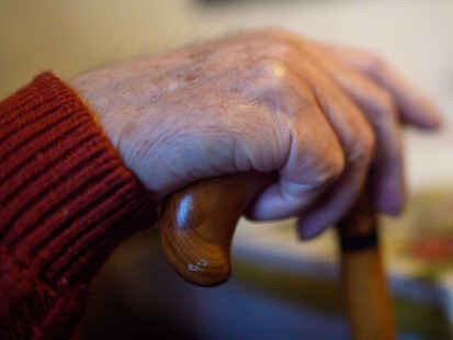 Vielen Senioren geht es in den Pflegeheimen des Kreises Friesland ausgezeichnet, doch eben nicht allen.
