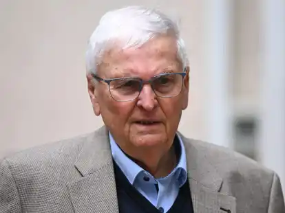 Theo Zwanziger ist nicht vor dem Landgericht Frankfurt am Main erschienen.