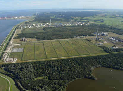 Der Voslapper Groden Nord: Hier soll ein milliardenschweres Großprojekt der Firma TES entstehen.