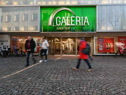 Markanter Standort in zentralster Lage: das große „Galeria“ am Oldenburger Rathausmarkt.