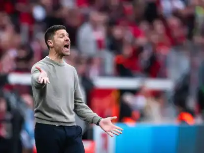 Nach seiner vierten Gelben Karte ist Xabi Alonso in Frankfurt gesperrt.